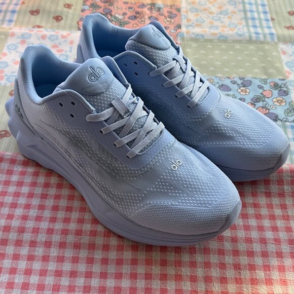 Alo Yoga Blue Low-Top Sneakers - Picture 4 of 7